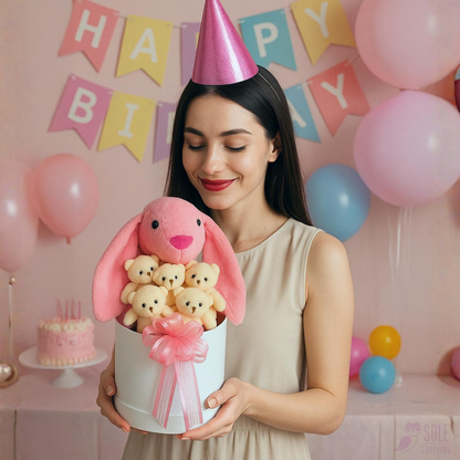 45 cm Pembe Bunny Tavşan ve 5 Adet Krem Peluş Ayıcık Buketi