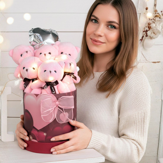 Premium Silindir Kalpli Kırmızı Kutusunda, Kalpli Balonlu LED Işıklı 6’lı Pembe Ayıcık Buketi