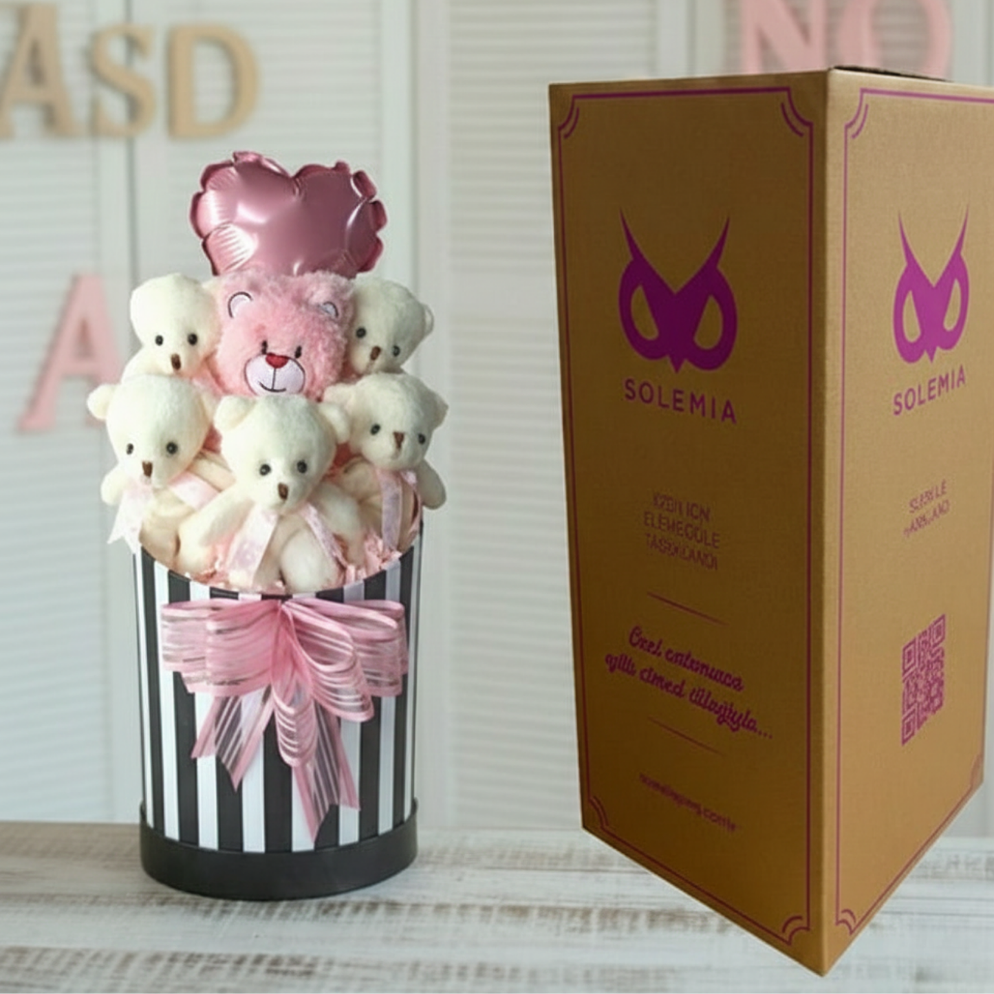 Premium Hediye LED Işıklı Kalpli Balonlu 6’lı Pembe Ayıcık Buketi