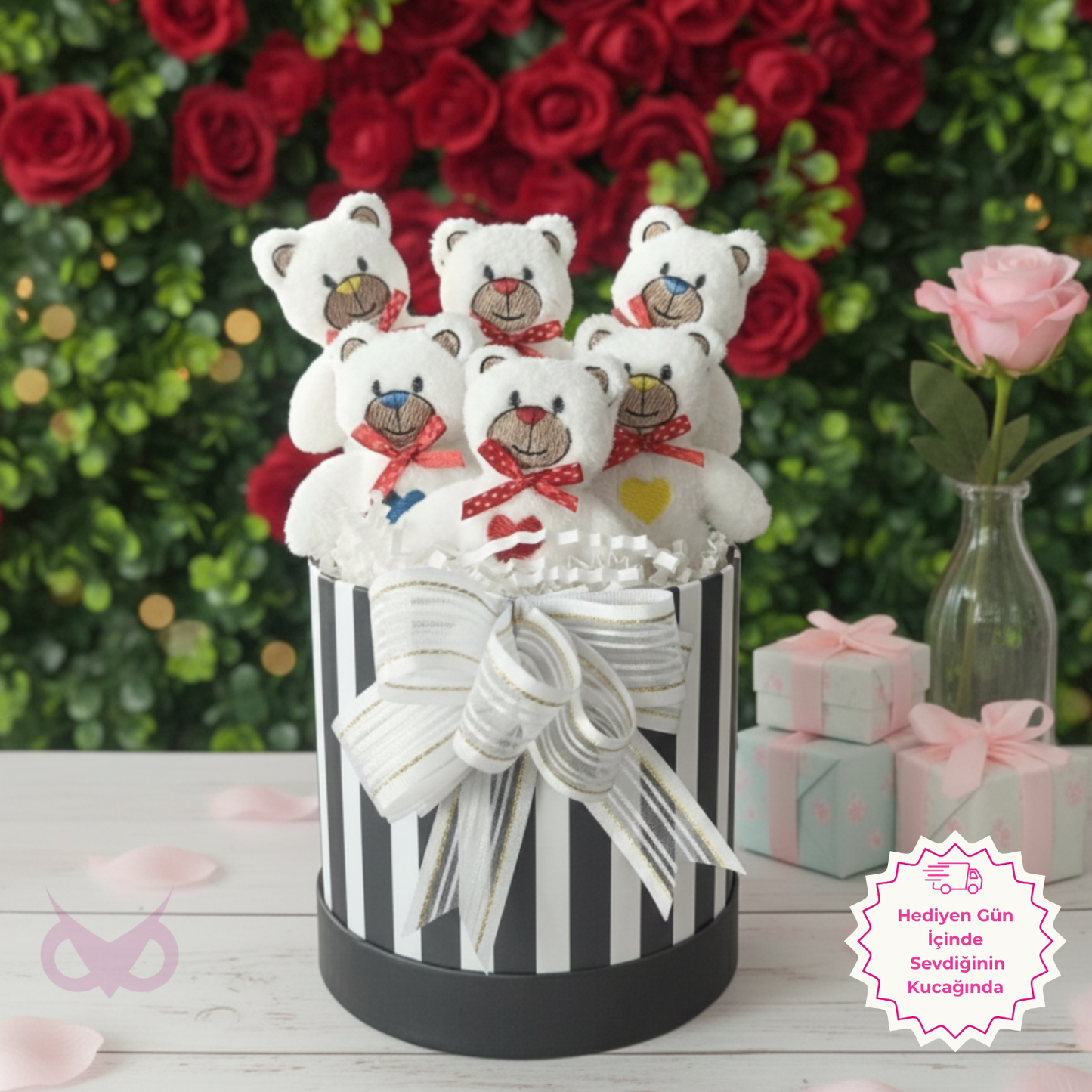 Premium Hediye 6'lı Renkli Nakışlı Peluş Beyaz Ayıcık Buketi