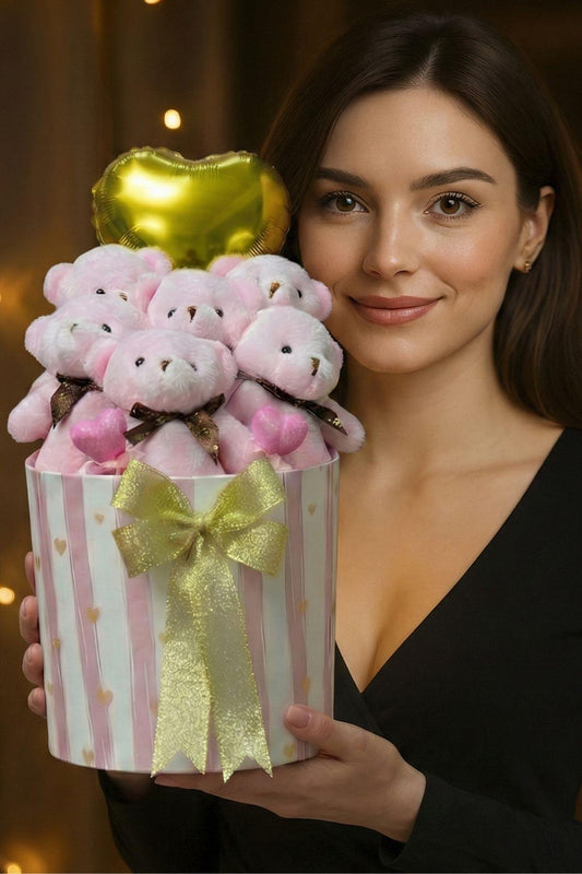 Kadınlar gününe ÖZEL: Gold Detaylı Premium Silindir Kutuda, Kalpli Balonlu 6’lı Pembe Ayıcık Buketi