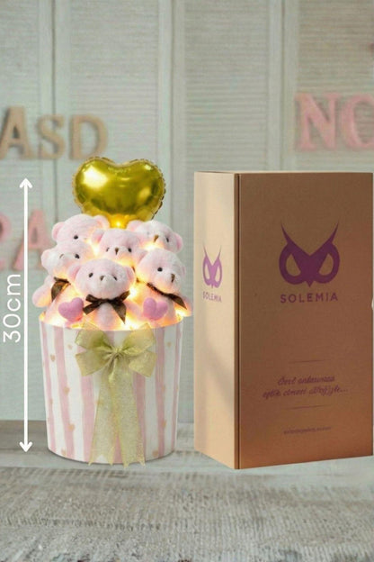 Kadınlar Gününe ÖZEL: LED Peri Işıklı Gold Detaylı Premium Silindir Kutuda, Kalpli Balonlu 6’lı Pembe Ayıcık Buketi