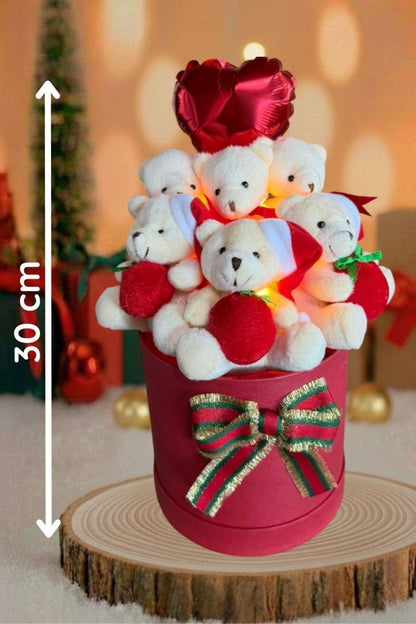 Yılbaşı ÖZEL Seri: Premium Silindir Kutuda Yılbaşı Temalı LED Işıklı Kalp Balonlu, Noel Şapkalı ve Çuvallı Ayıcık Buketi